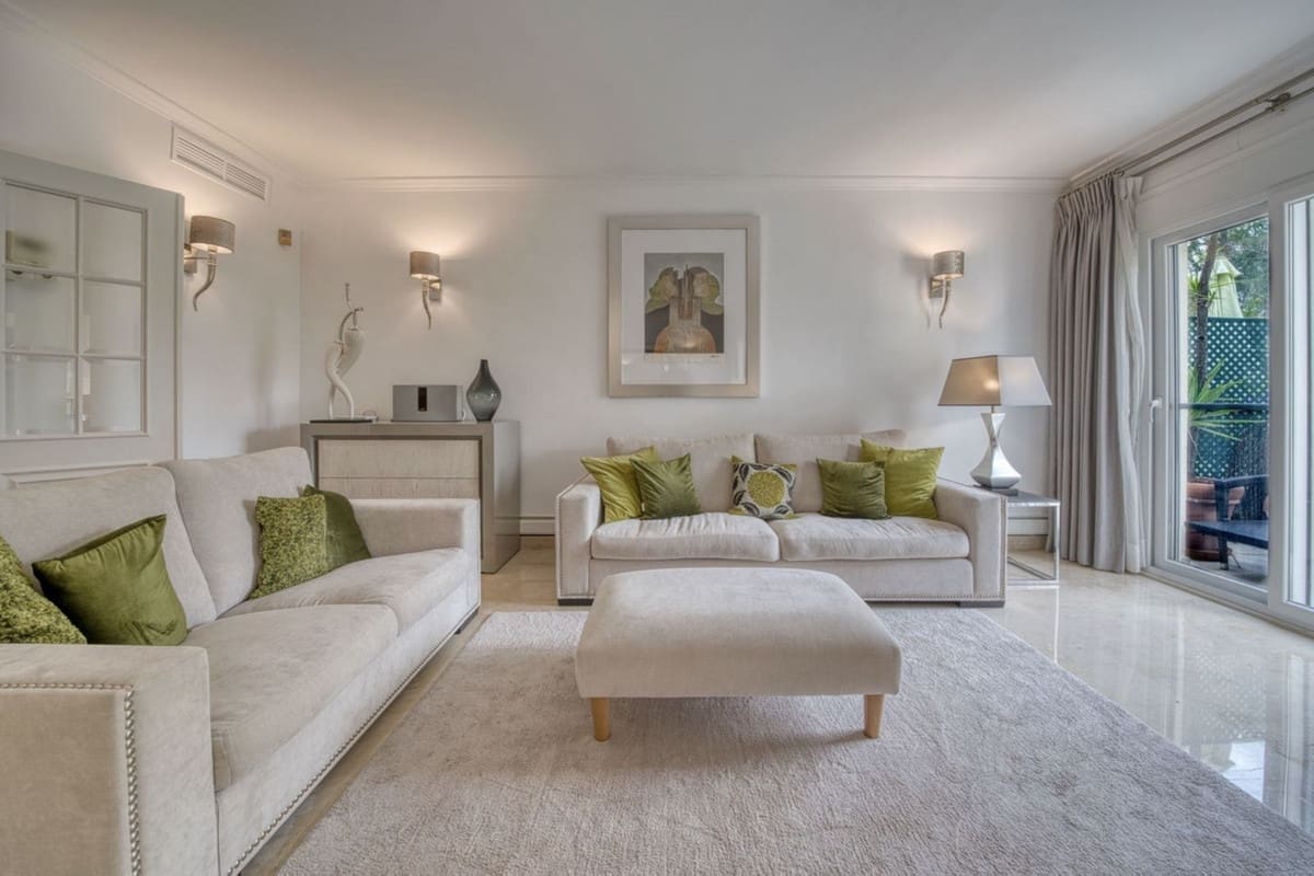 3 sovrum Hus att hyra i La Quinta med pool garage - 4 150 € (Ref: 9747283)