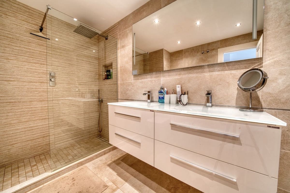 3 sovrum Hus att hyra i La Quinta med pool garage - 4 150 € (Ref: 9747283)