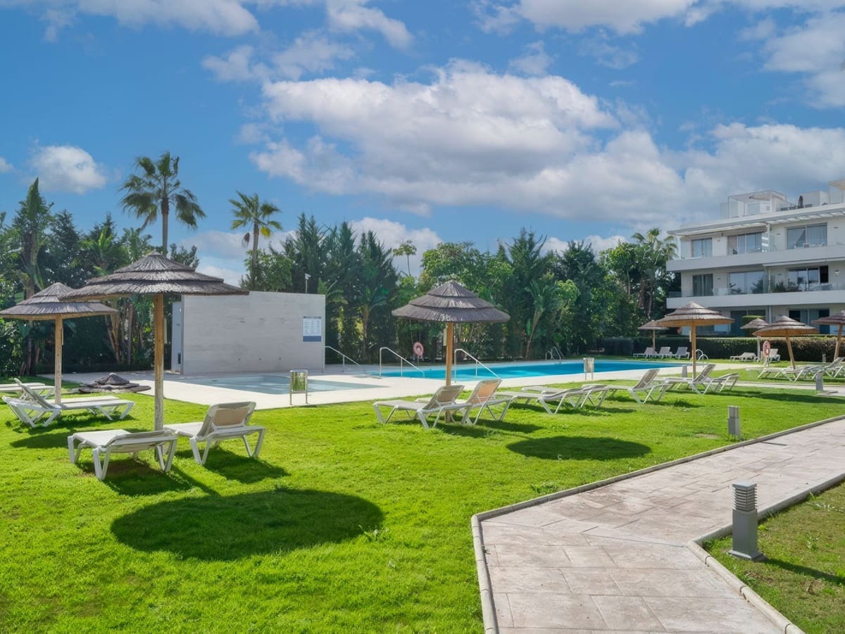 3 bedroom Apartment for sale in Cancelada with pool garage - € 569,000 (Ref: 9747335)