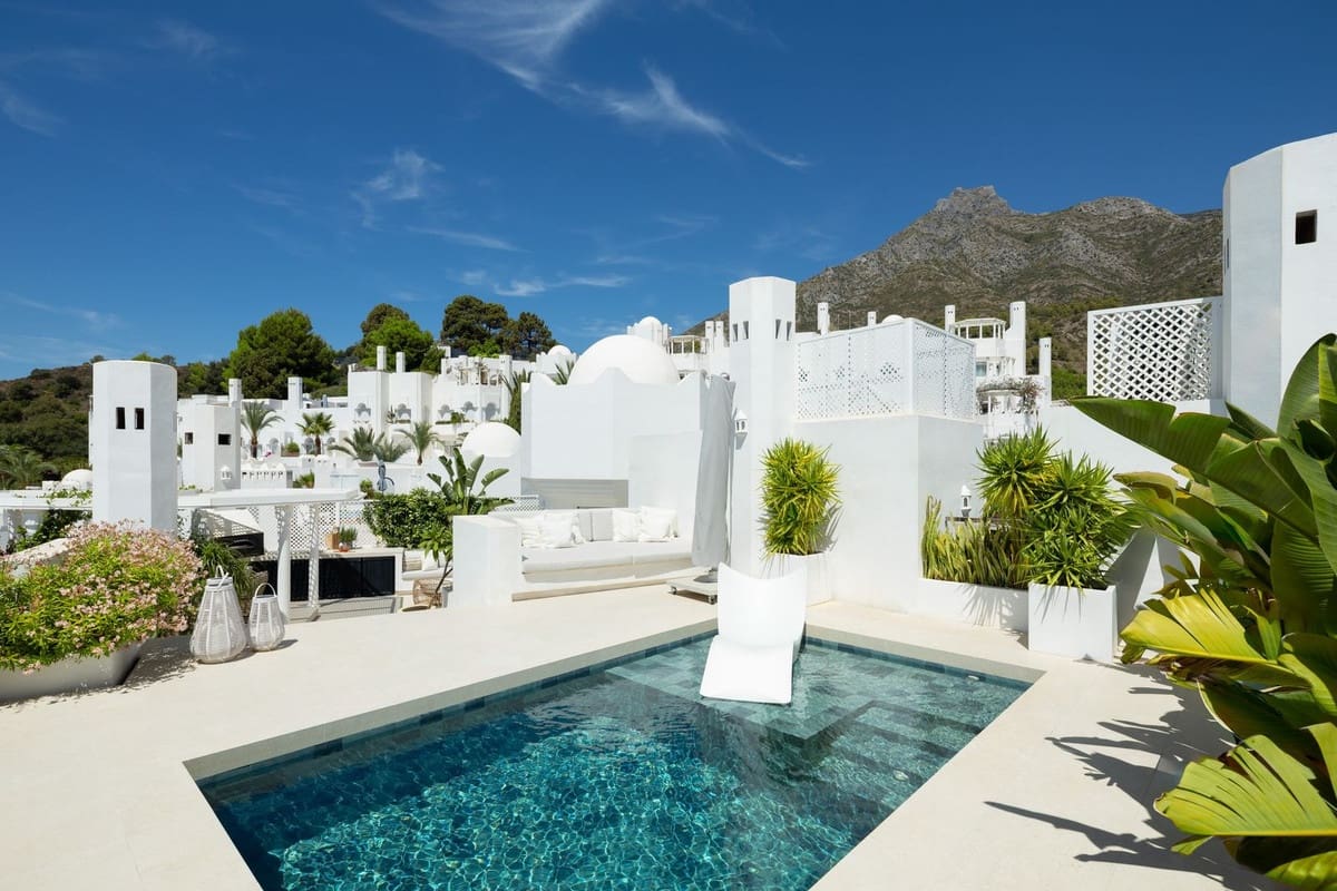 4 soverom Penthouse til salgs i Marbella med svømmebasseng - € 2 995 000 (Ref: 9747336)