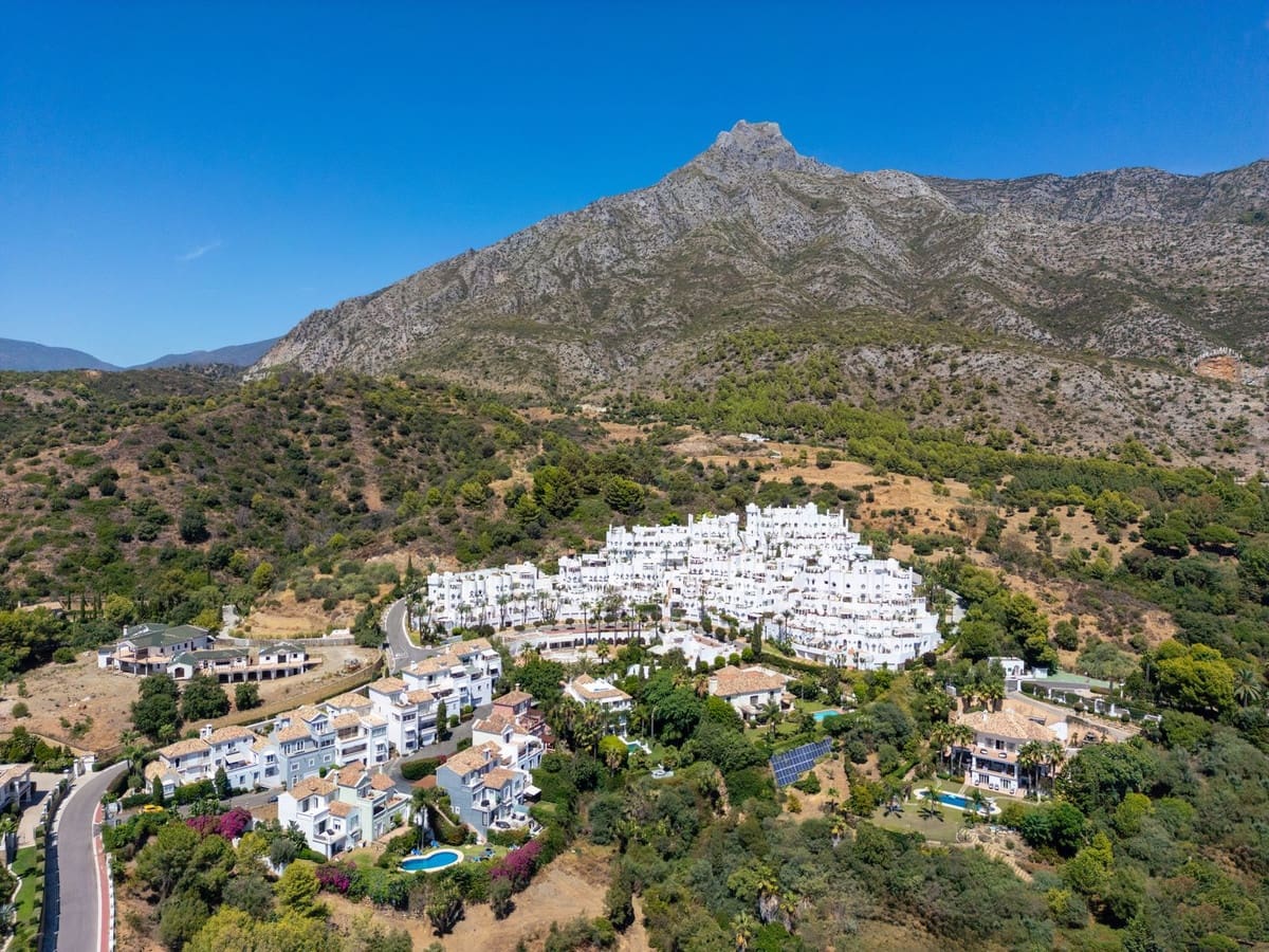 4 soverom Penthouse til salgs i Marbella med svømmebasseng - € 2 995 000 (Ref: 9747336)