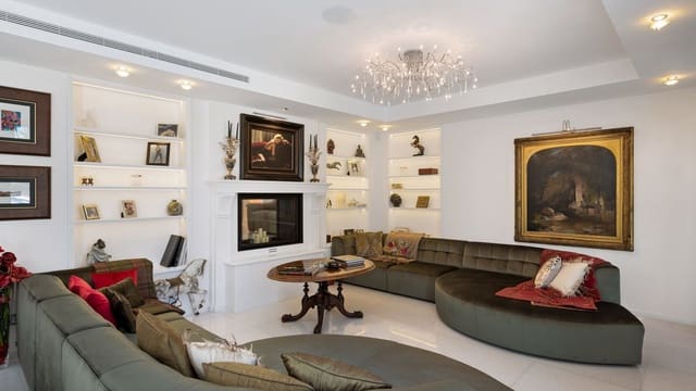 6 bedroom Villa for sale in Nueva Andalucia, Marbella with pool garage - € 8,950,000 (Ref: 9748422)