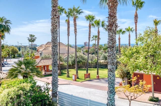 4 bedroom Semi-detached Villa for sale in Marbella with pool garage - € 1,485,000 (Ref: 9752555)