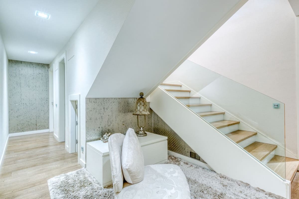 8 soverom Villa til salgs i Bahia de Marbella med svømmebasseng garasje - € 8 995 000 (Ref: 9756346)