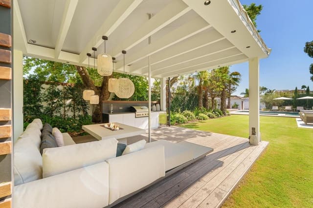 5 soveværelse Villa til salg i Puerto Banus, Marbella med swimmingpool garage - € 6.500.000 (Ref: 9756740)