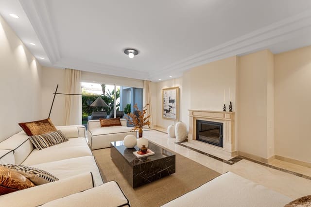 3 quarto Apartamento para venda em Marbella com piscina garagem - 1 195 000 € (Ref: 9757809)