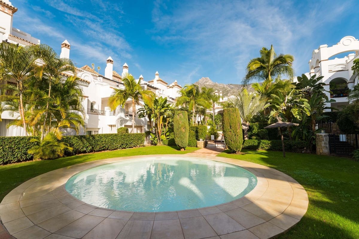 3 quarto Apartamento para venda em Marbella com piscina garagem - 1 195 000 € (Ref: 9757809)