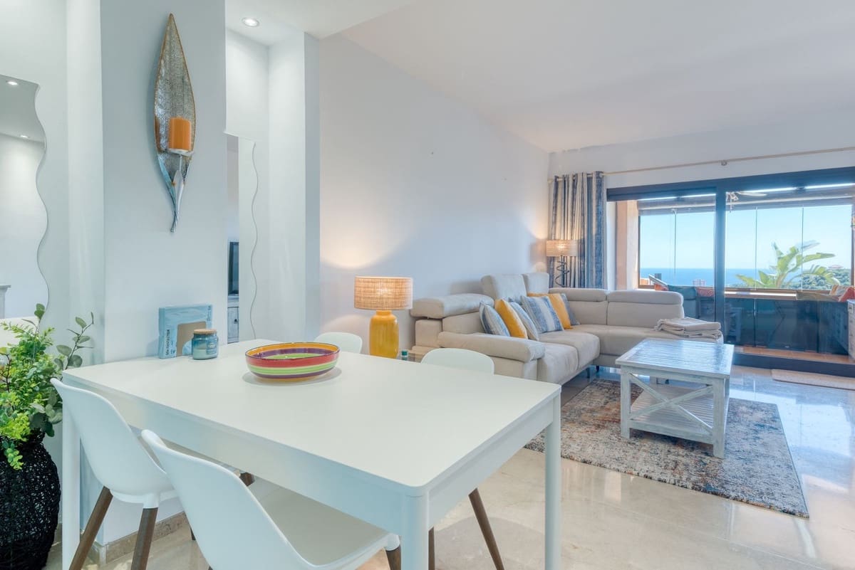 2 camera da letto Appartamento da affitare come casa vacanza in La Duquesa / Puerto de la Duquesa con piscina - 1.120 € (Rif: 9761305)