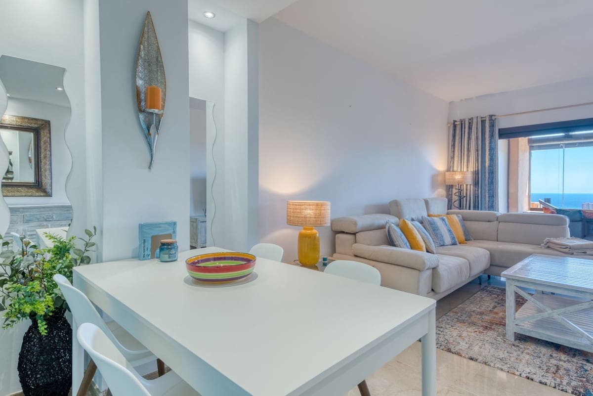 2 camera da letto Appartamento da affitare come casa vacanza in La Duquesa / Puerto de la Duquesa con piscina - 1.120 € (Rif: 9761305)