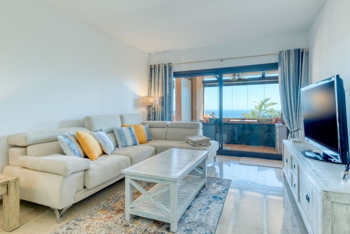 2 camera da letto Appartamento da affitare come casa vacanza in La Duquesa / Puerto de la Duquesa con piscina - 1.120 € (Rif: 9761305)