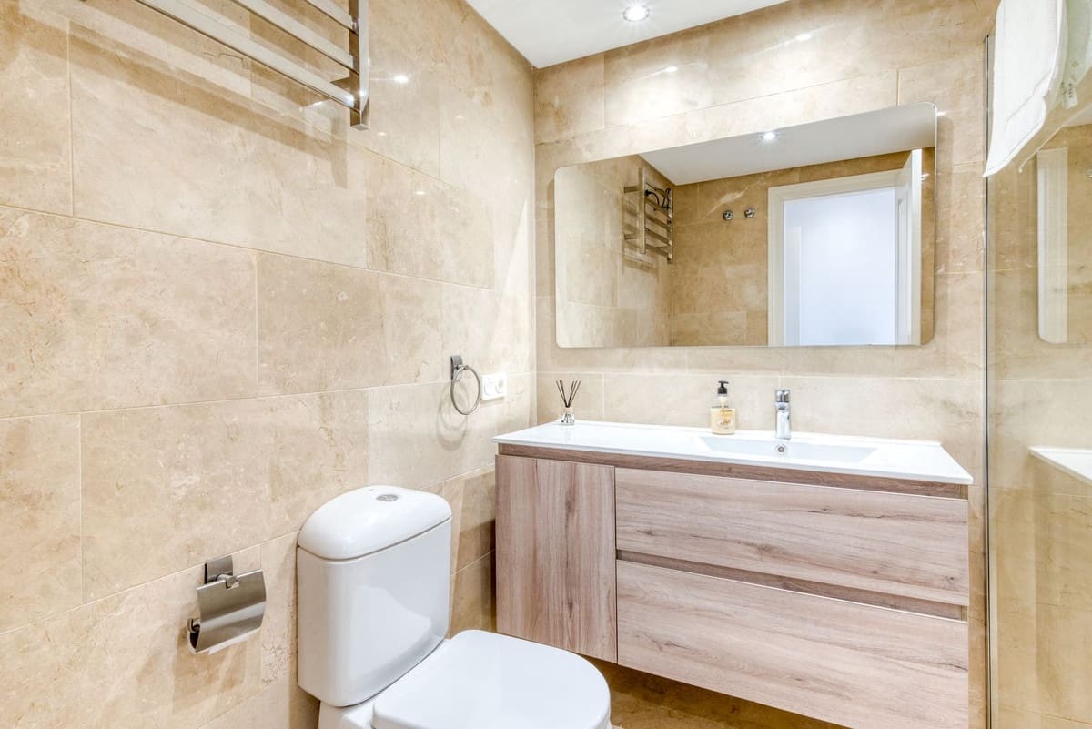 2 camera da letto Appartamento da affitare come casa vacanza in La Duquesa / Puerto de la Duquesa con piscina - 1.120 € (Rif: 9761305)