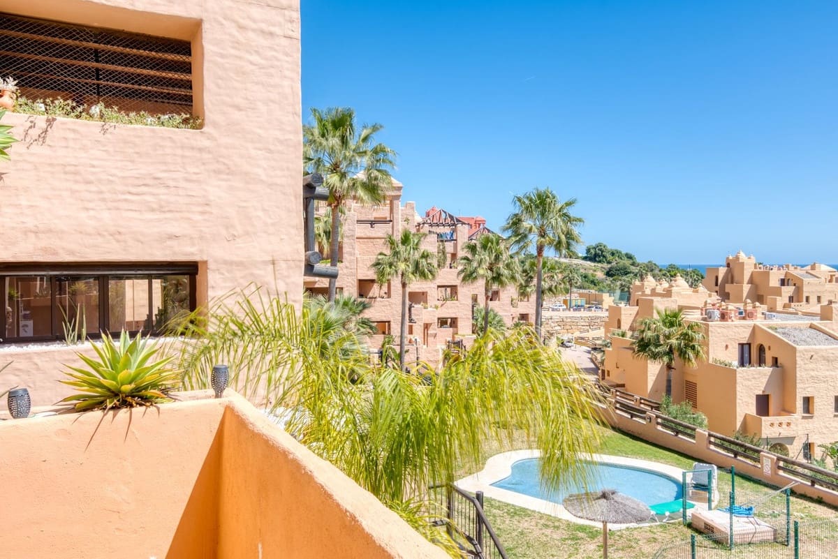 2 camera da letto Appartamento da affitare come casa vacanza in La Duquesa / Puerto de la Duquesa con piscina - 1.120 € (Rif: 9761305)