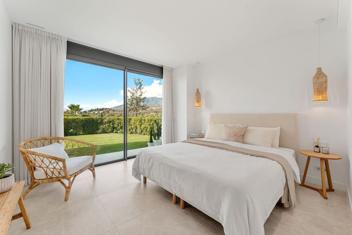 4 slaapkamer Appartement te koop in Marbella met zwembad garage - € 1.495.000 (Ref: 9761421)