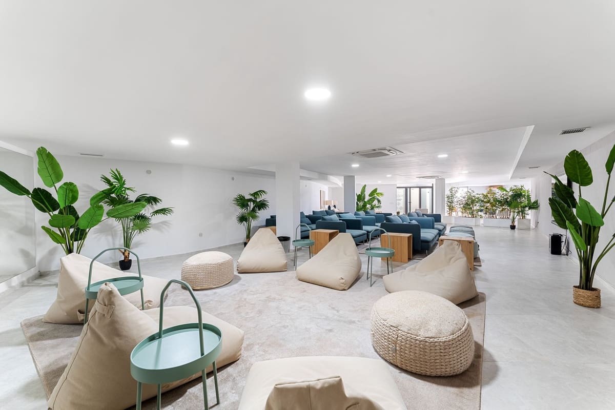 4 slaapkamer Appartement te koop in Marbella met zwembad garage - € 1.495.000 (Ref: 9761421)