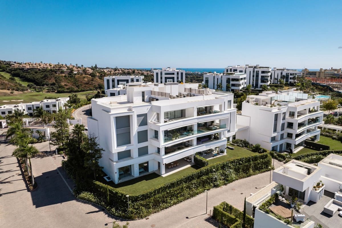4 slaapkamer Appartement te koop in Marbella met zwembad garage - € 1.495.000 (Ref: 9761421)