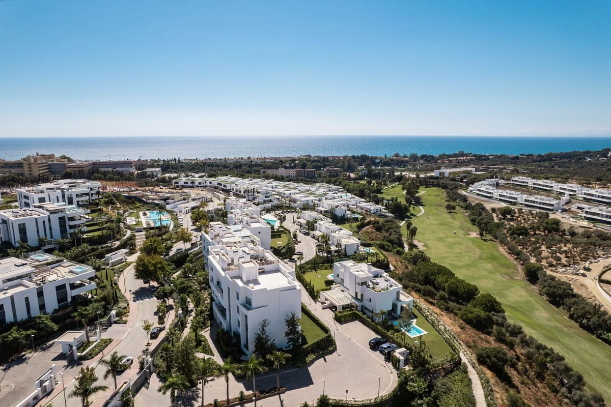4 slaapkamer Appartement te koop in Marbella met zwembad garage - € 1.495.000 (Ref: 9761421)
