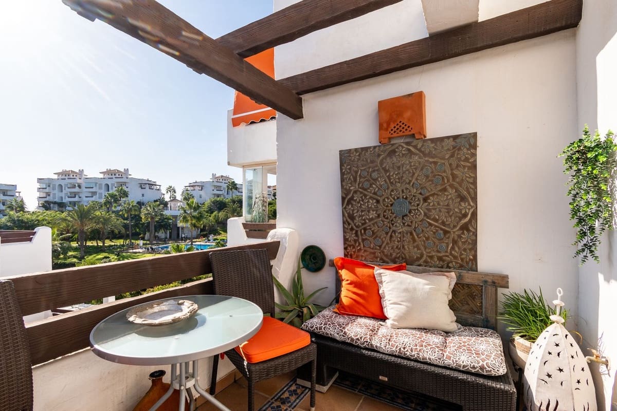 3 quarto Apartamento para venda em Estepona com piscina garagem - 490 000 € (Ref: 9761422)