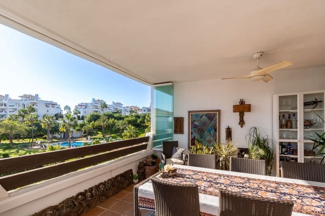 3 quarto Apartamento para venda em Estepona com piscina garagem - 490 000 € (Ref: 9761422)