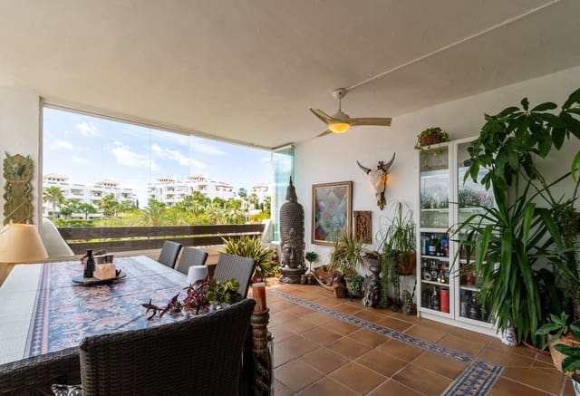 3 quarto Apartamento para venda em Estepona com piscina garagem - 490 000 € (Ref: 9761422)