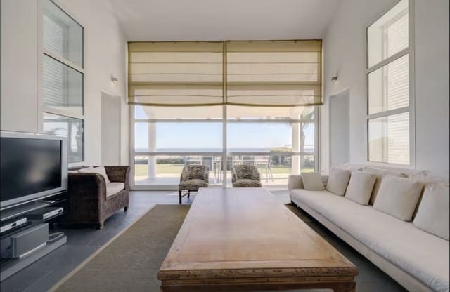 6 soveværelse Villa til salg i Manilva med swimmingpool garage - € 2.500.000 (Ref: 9771010)