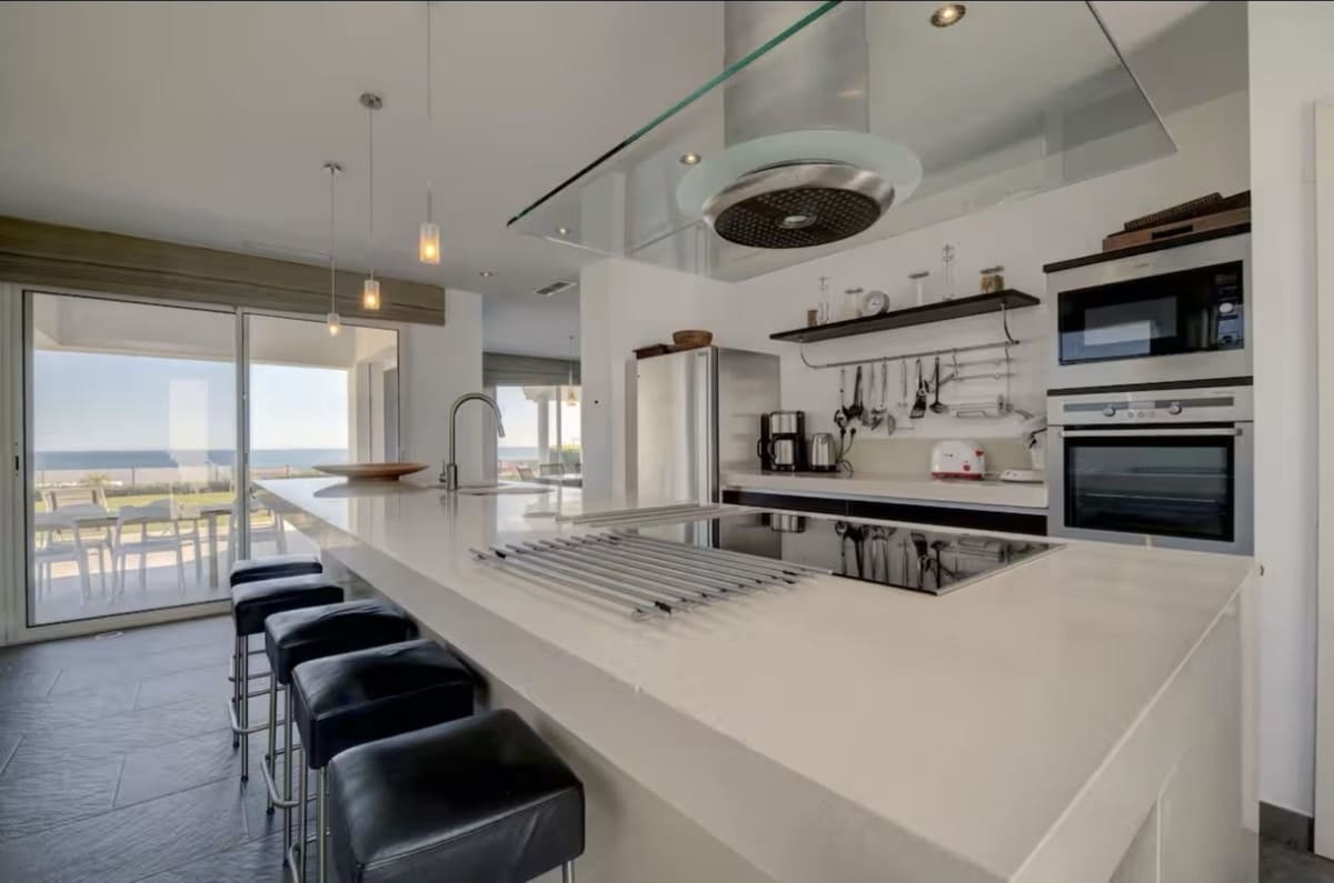 Chalet de 6 habitaciones en Manilva en venta con piscina garaje - 2.500.000 € (Ref: 9771010)