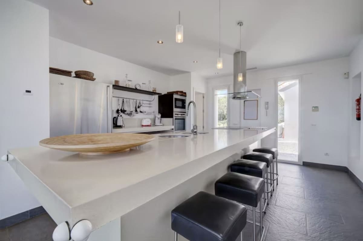 Chalet de 6 habitaciones en Manilva en venta con piscina garaje - 2.500.000 € (Ref: 9771010)