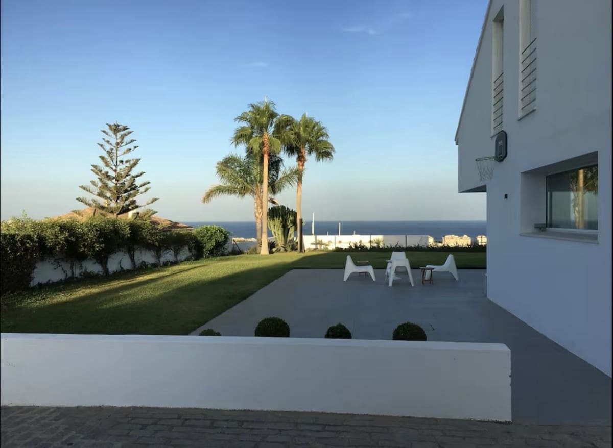 Chalet de 6 habitaciones en Manilva en venta con piscina garaje - 2.500.000 € (Ref: 9771010)