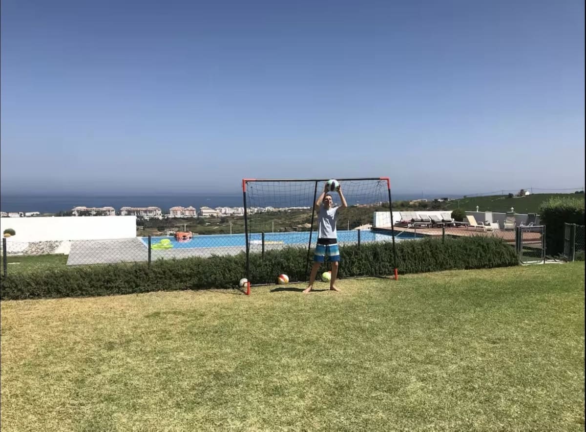 Chalet de 6 habitaciones en Manilva en venta con piscina garaje - 2.500.000 € (Ref: 9771010)