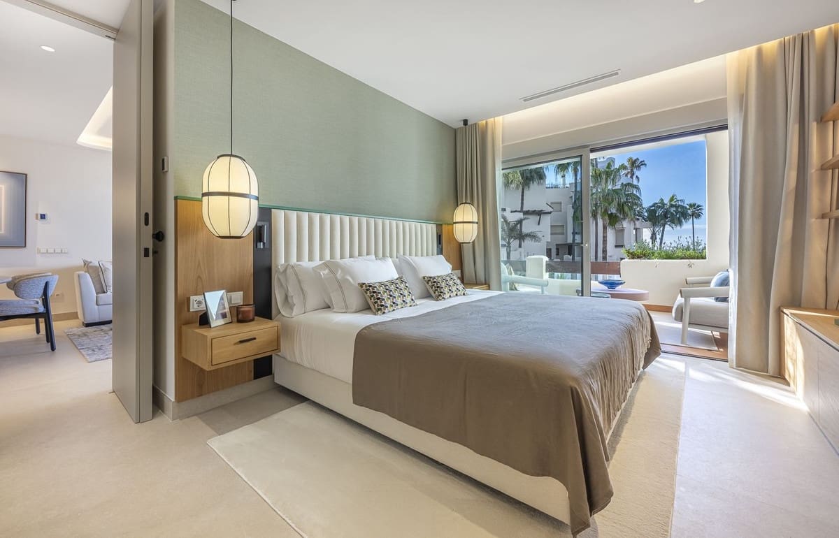 3 soverom Leilighet til salgs i New Golden Mile med svømmebasseng garasje - € 1 895 000 (Ref: 9778663)