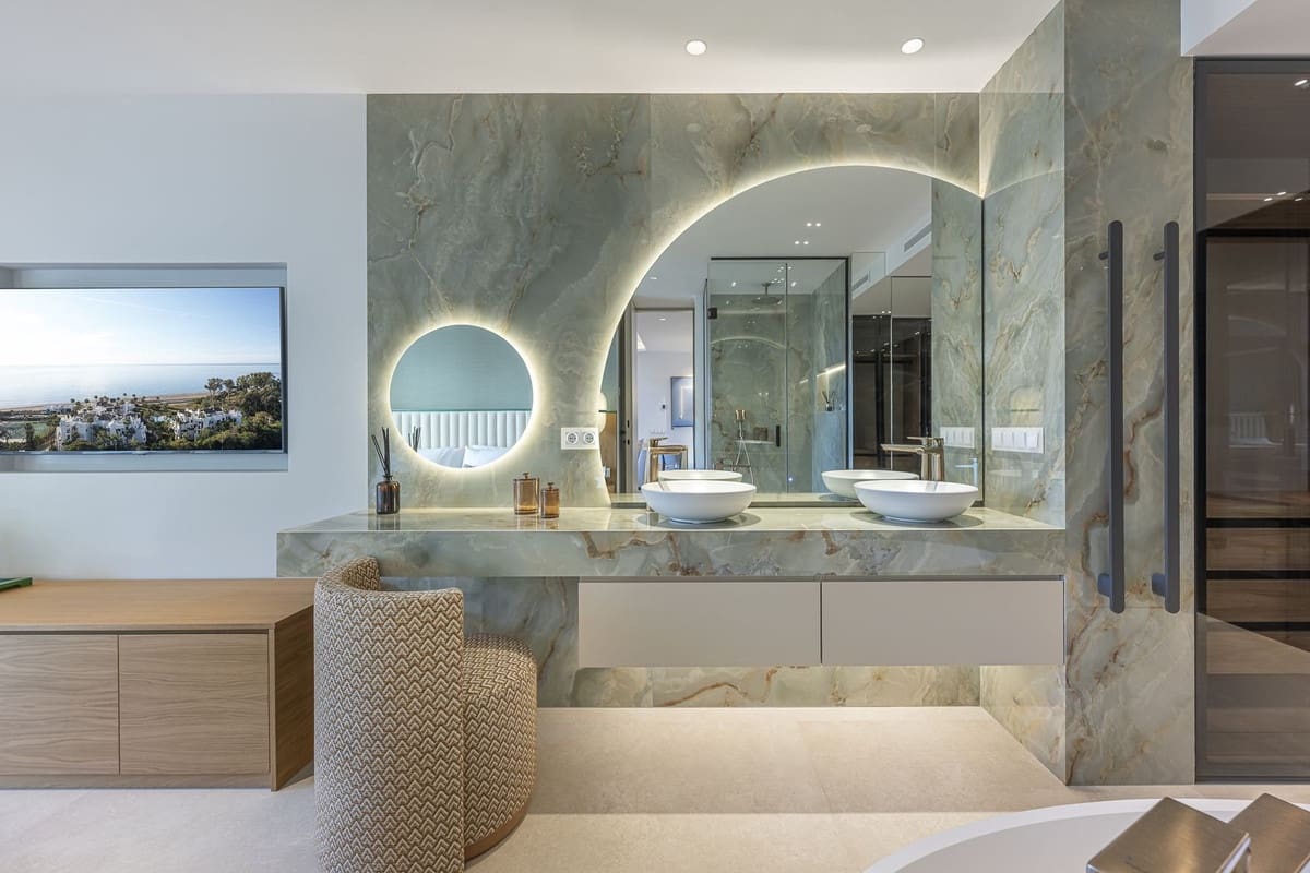 3 soverom Leilighet til salgs i New Golden Mile med svømmebasseng garasje - € 1 895 000 (Ref: 9778663)