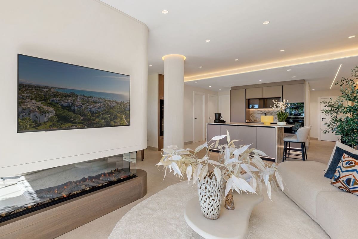 3 soverom Leilighet til salgs i New Golden Mile med svømmebasseng garasje - € 1 495 000 (Ref: 9779093)