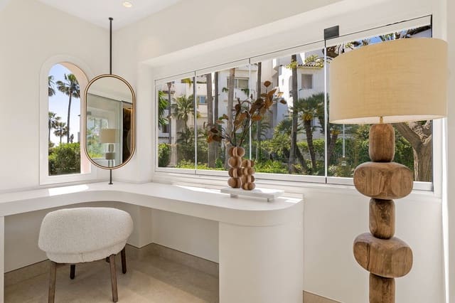 3 soverom Leilighet til salgs i New Golden Mile, Estepona med svømmebasseng garasje - € 1 495 000 (Ref: 9779093)