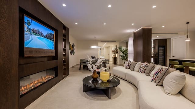Apartamento de 3 habitaciones en Marbella en venta con piscina garaje - 2.450.000 € (Ref: 9782172)