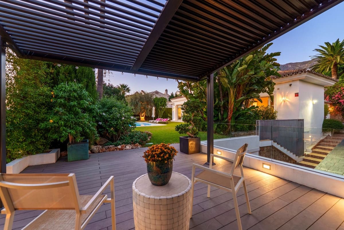 4 sypialnia Willa na sprzedaż w Marbella z basenem garażem - 3 995 000 € (Ref: 9784525)