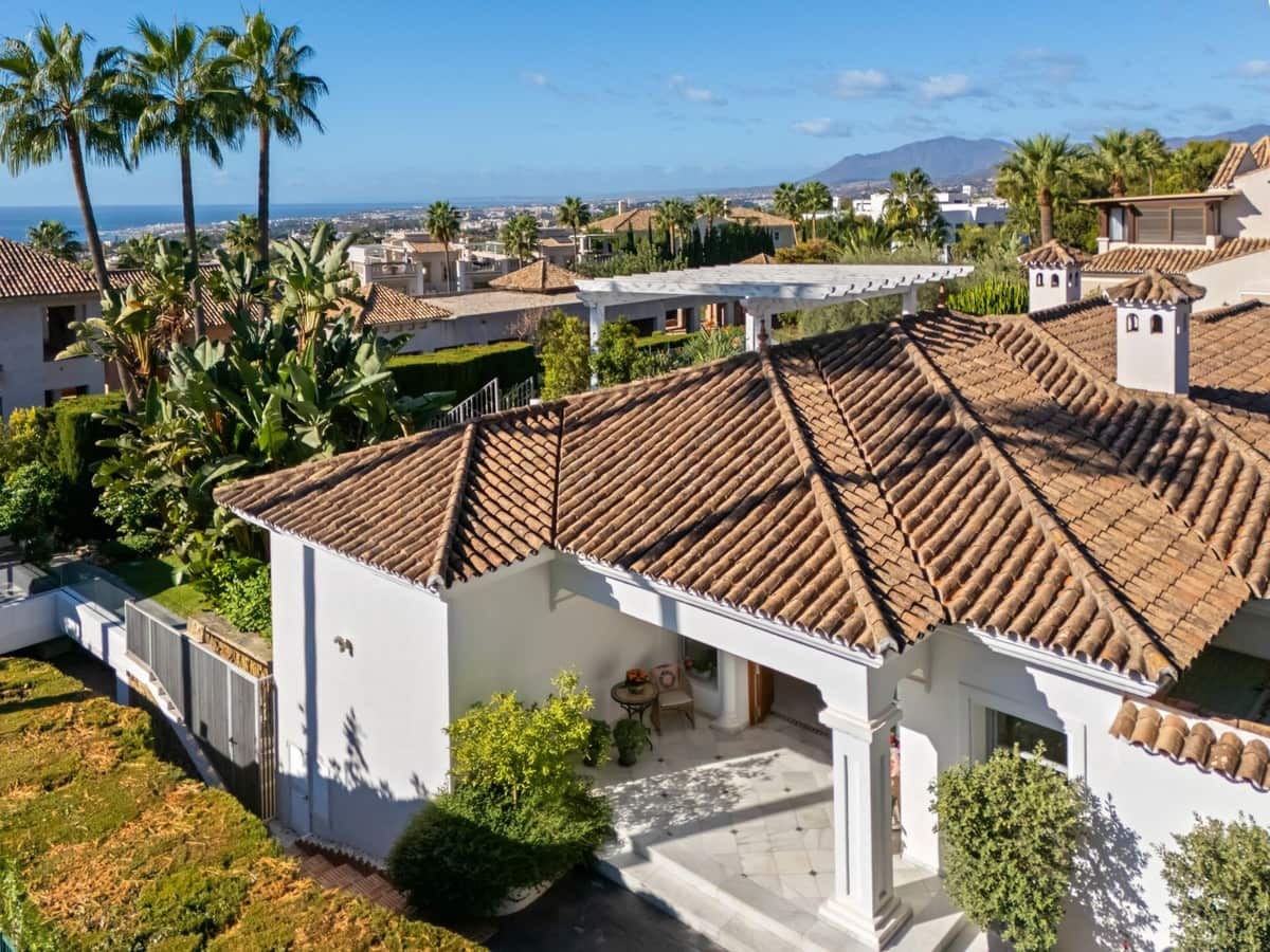 4 sypialnia Willa na sprzedaż w Marbella z basenem garażem - 3 995 000 € (Ref: 9784525)