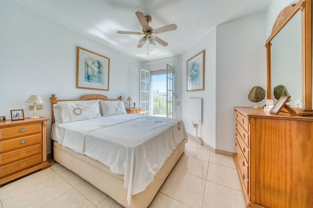 Casa de 3 habitaciones en Bel-Air, Estepona en venta con piscina garaje - 495.000 € (Ref: 9793383)