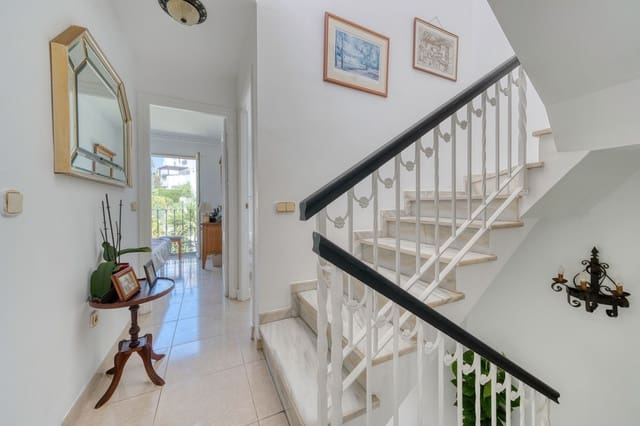 Casa de 3 habitaciones en Bel-Air, Estepona en venta con piscina garaje - 495.000 € (Ref: 9793383)