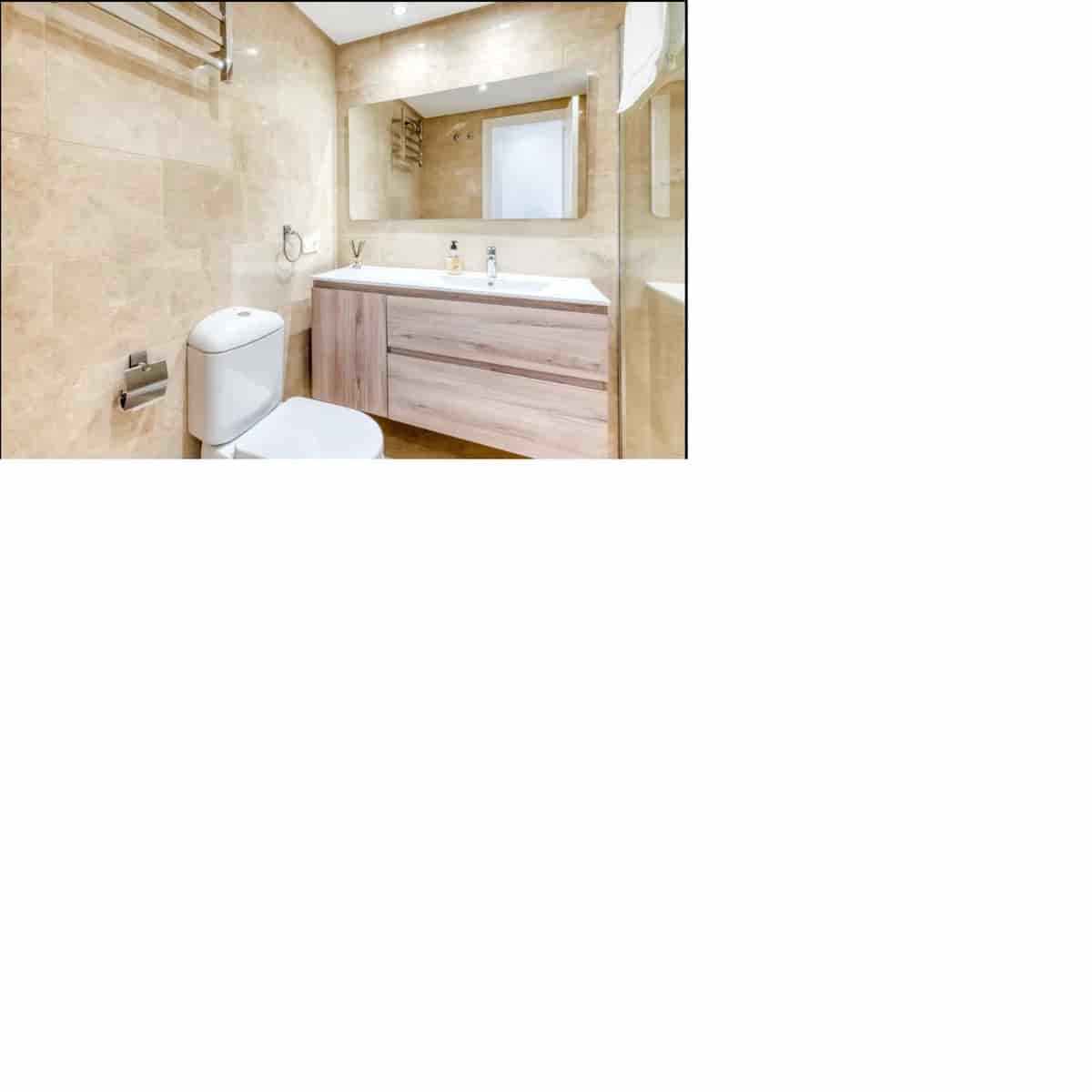 2 bedroom Apartment for holiday rental in La Duquesa / Puerto de la Duquesa with pool garage - € 1,085 (Ref: 9795104)