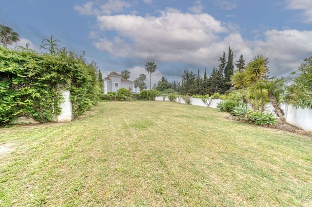 Bauplatz zu verkaufen in La Duquesa / Puerto de la Duquesa, Manilva - 215.000 € (Ref: 9798203)