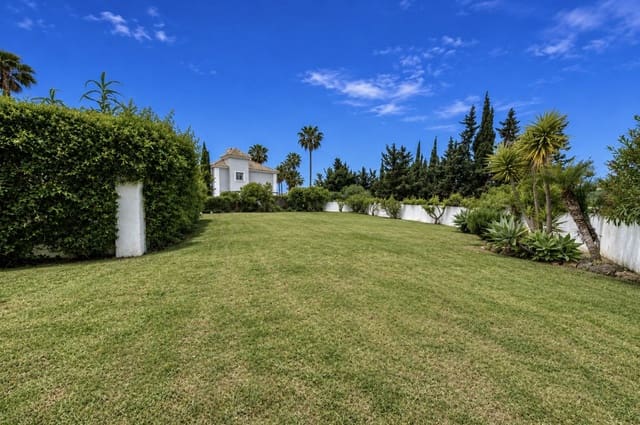 Terreno para Construção para venda em La Duquesa / Puerto de la Duquesa, Manilva - 215 000 € (Ref: 9798203)