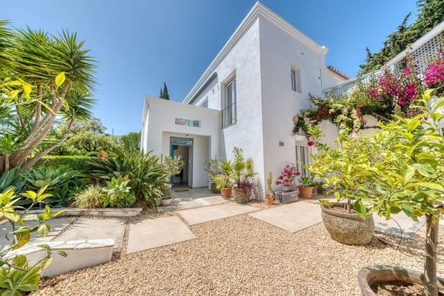 6 makuuhuone Huvila myytävänä paikassa El Rosario, Marbella mukana uima-altaan 
autotalli - 2 380 000 € (Ref: 9802880)