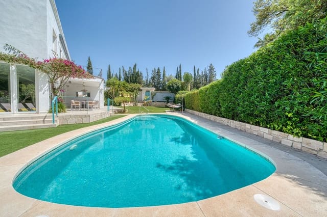 6 quarto Moradia para venda em El Rosario, Marbella com piscina garagem - 2 380 000 € (Ref: 9802880)