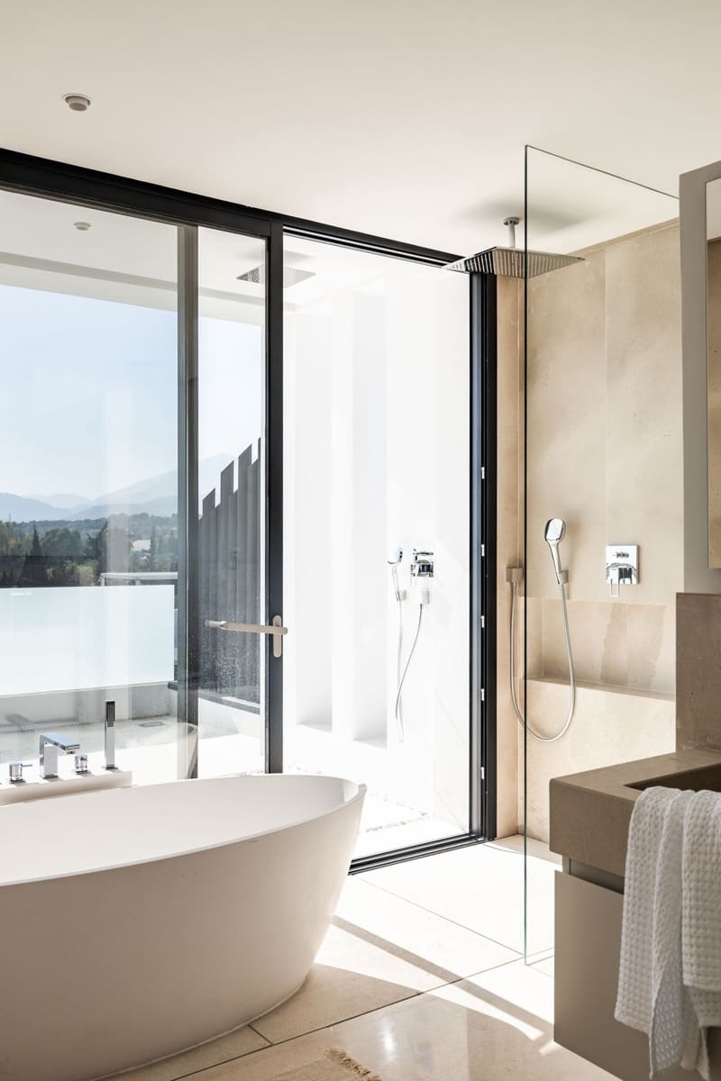 6 sypialnia Willa na sprzedaż w Golden Mile z basenem garażem - 3 950 000 € (Ref: 9807177)