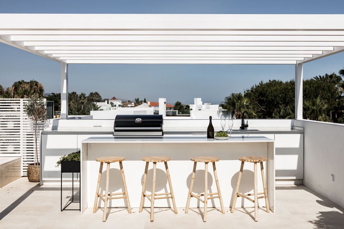 6 sypialnia Willa na sprzedaż w Golden Mile z basenem garażem - 3 950 000 € (Ref: 9807177)