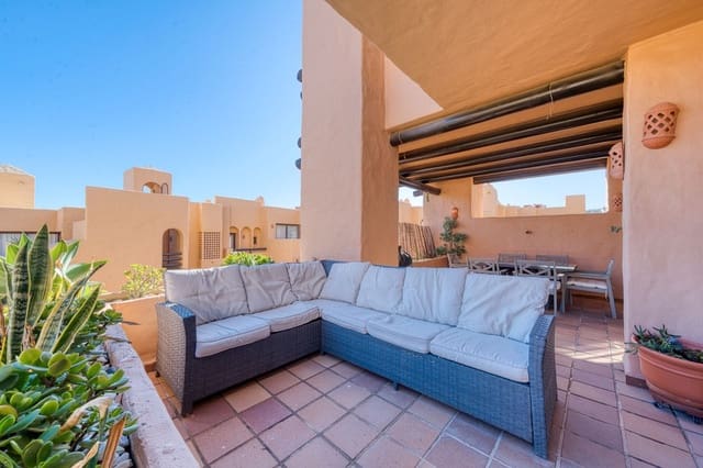 3 sypialnia Apartament na sprzedaż w La Duquesa / Puerto de la Duquesa, Manilva z basenem garażem - 349 000 € (Ref: 9816417)