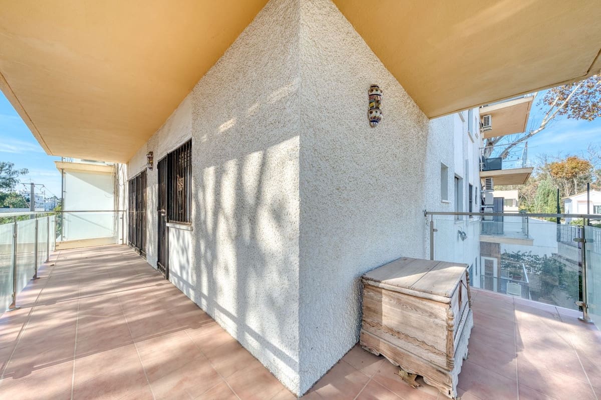 Apartamento de 2 habitaciones en Golden Mile en venta con piscina - 375.000 € (Ref: 9823668)
