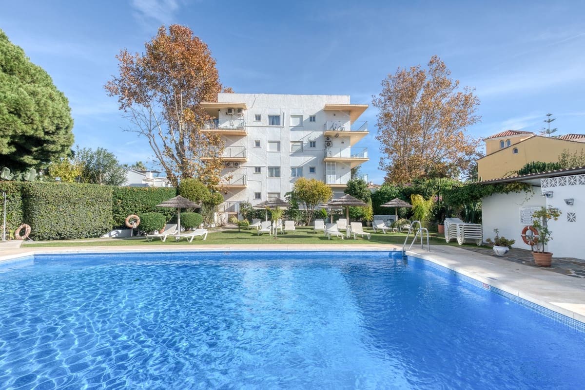 Apartamento de 2 habitaciones en Golden Mile en venta con piscina - 375.000 € (Ref: 9823668)