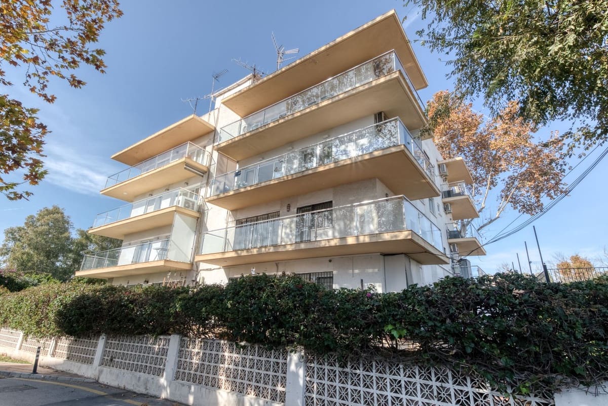 Apartamento de 2 habitaciones en Golden Mile en venta con piscina - 375.000 € (Ref: 9823668)