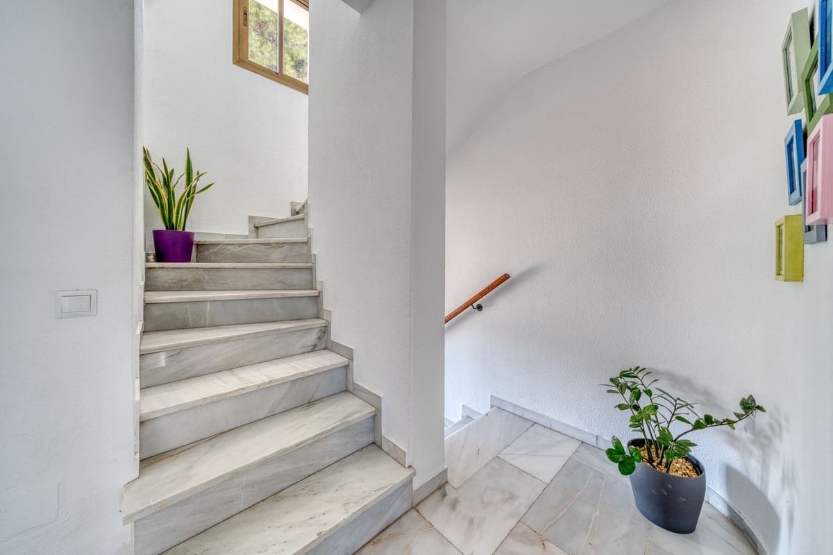 3 bedroom Townhouse for sale in Cerro del Aguila with pool garage - € 475,000 (Ref: 9832909)