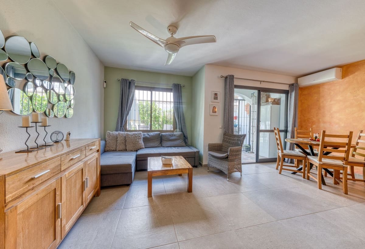 3 bedroom Townhouse for sale in Cerro del Aguila with pool garage - € 475,000 (Ref: 9832909)